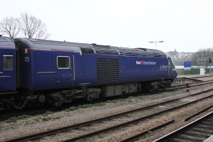28th March 2013 and 43 031 has just arrived at Temple Meas from London Paddington